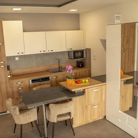 Panorama Superior - Pool, Garden, Parking Διαμέρισμα *