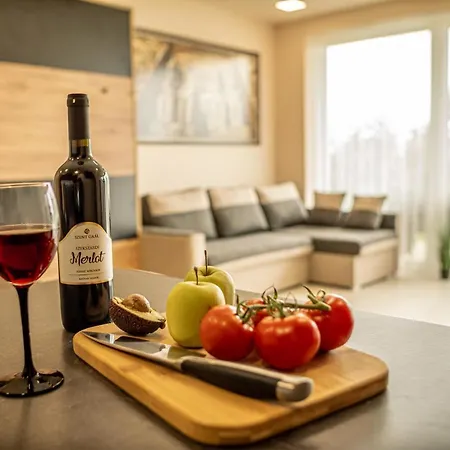 Panorama Superior - Pool, Garden, Parking Apartamento