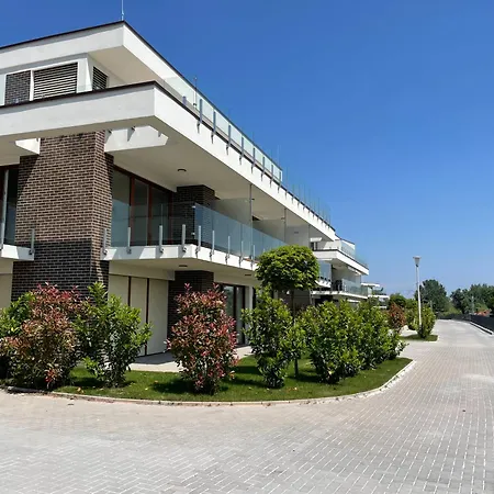 Panorama Superior - Pool, Garden, Parking *