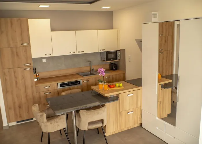 Panorama Superior - Pool, Garden, Parking Appartement *